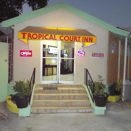 Tropical Court Inn New Kingston Eksteriør bilde