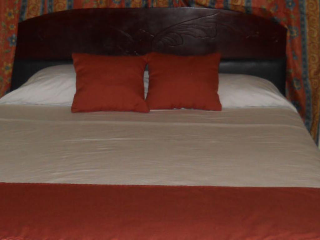 Tropical Court Inn New Kingston Rom bilde